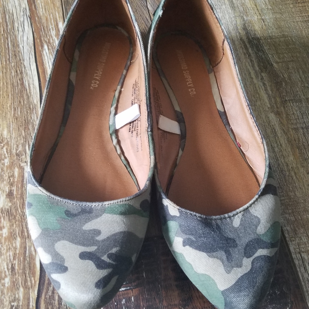 Camoflauge flats